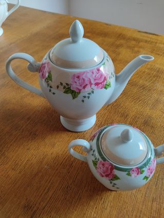 Vajilla. Cafetera & azucarero porcelana