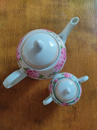 Vajilla. Cafetera & azucarero porcelana