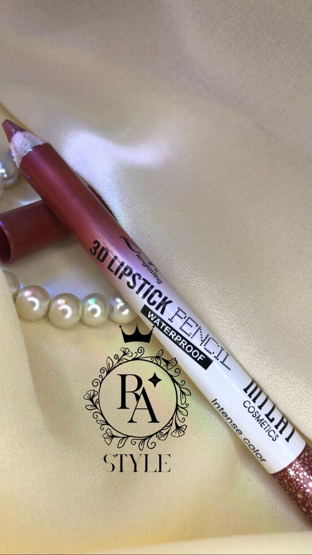 lapiz labial brillante 3D