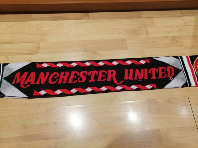BUFANDA MANCHESTER UNITED