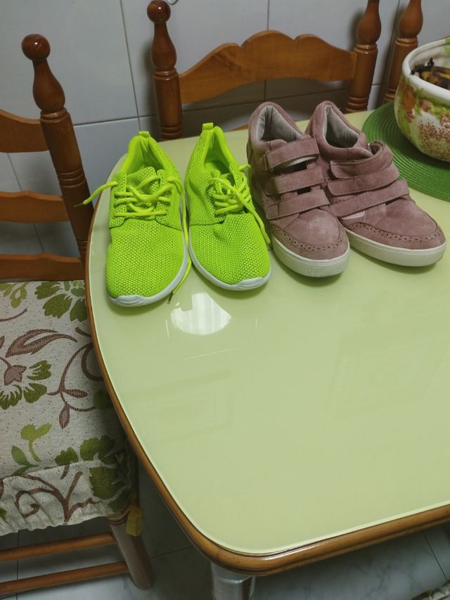 Se vende tenis están nuevos
