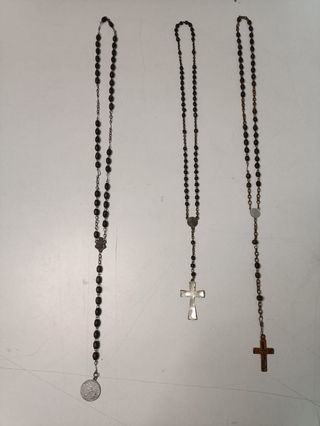 Tres rosarios muy antiguos