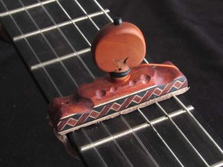 Cejilla artesana de Palo Santo