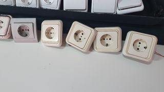 INTERRUPTOR Y ENCHUFES 