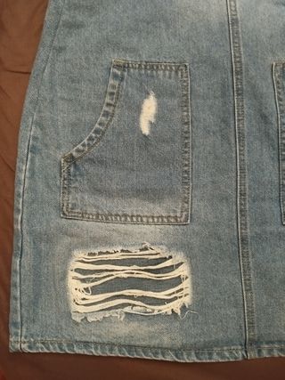 Peto vaquero minifalda