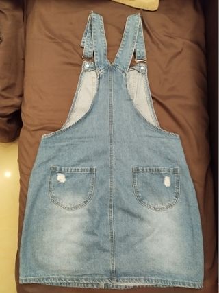 Peto vaquero minifalda