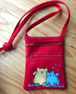 Bandolera gatitos roja