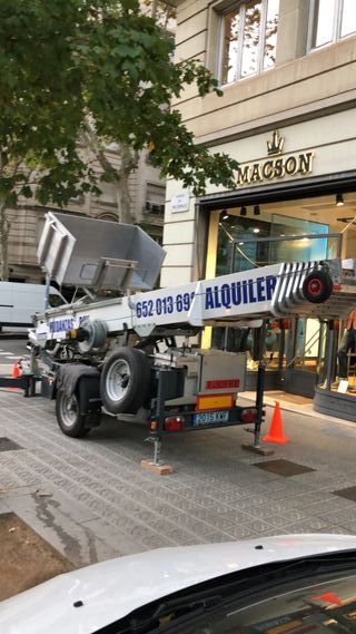 MUDANZAS BARCELONA PLATAFORMA ELEVADORA GRÚAS