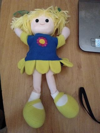 Muñeca a cuerda musical 29 cm