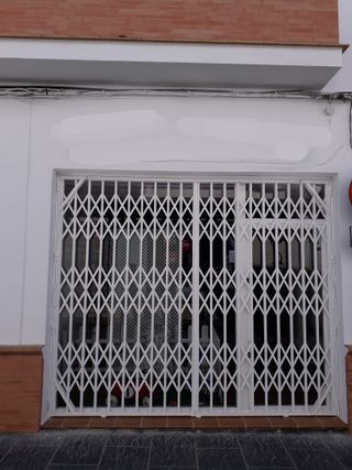 Puerta corredera ballestas