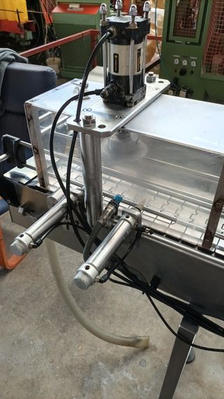 Llenadora envasadora de pistones