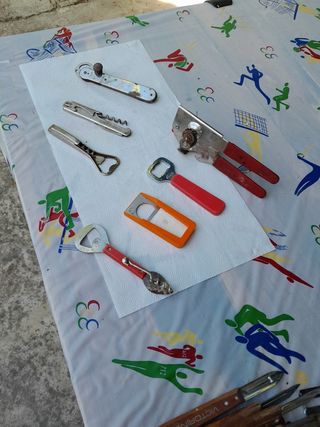 Set di apriscatole e cavatappi