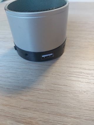 Altavoz mini pero potente