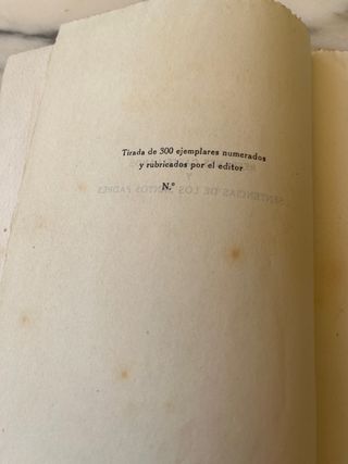 Antiguo y raro libro antiguo