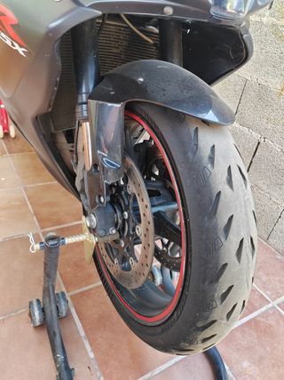 Suzuki GSX-R 750 K7