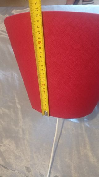 Pantalla ikea y cable para techo lámpara roja