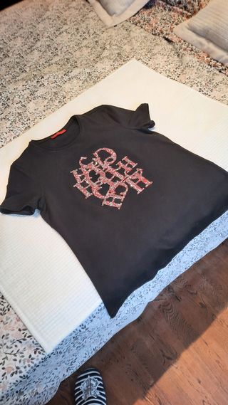 Camiseta carolina herrera pvp 189