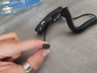 Cargador portatil para coche