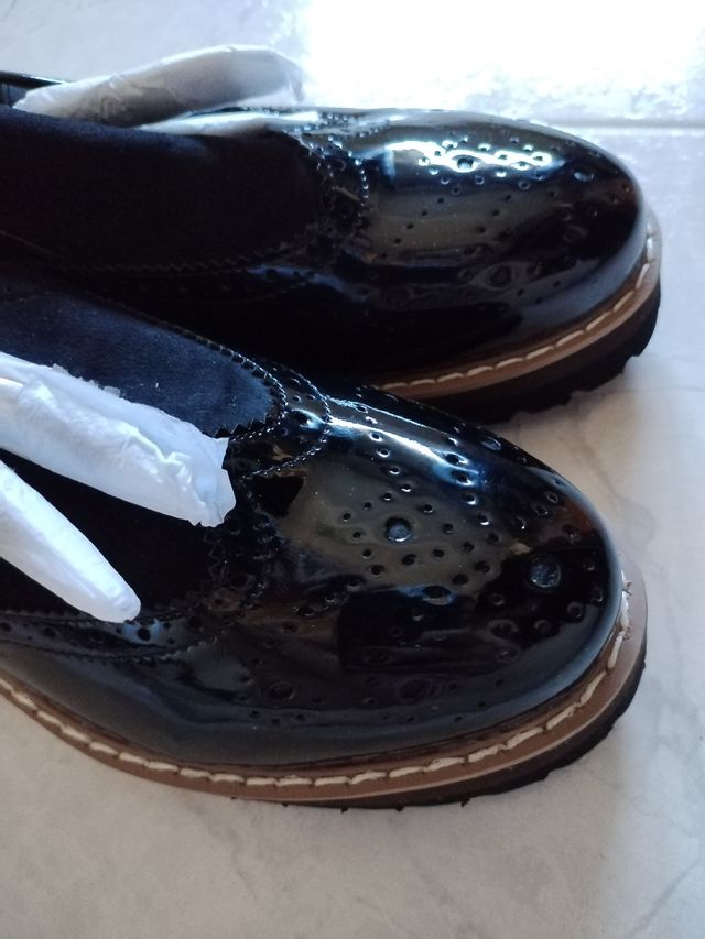 Mocasines mujer negros charol con plaforma