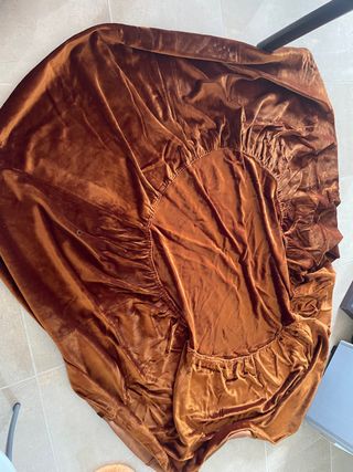 Ropa de camilla + Tapete