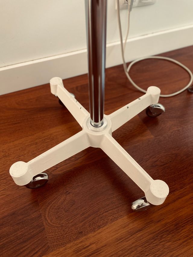 Lámpara médico vintage 160x65 cm.