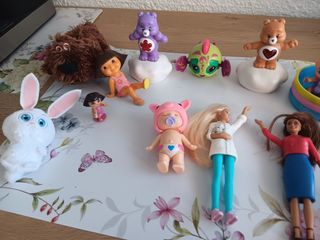 Lote muñecos variados