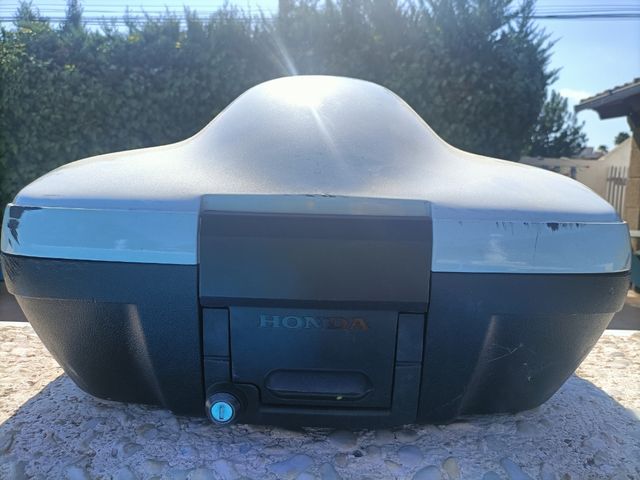 baúl honda integra 700