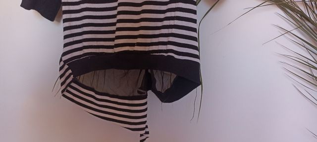 Camiseta asimétrica