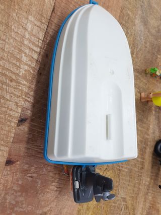 Coche con remolque y lancha playmobil