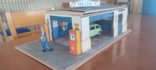Taller maqueta coches más coche Seat 600