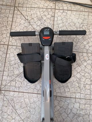 Maquina de remo ajustable