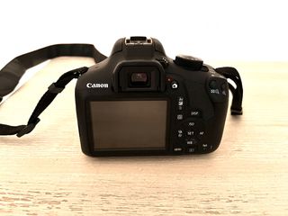 Cámara de fotos CANON EOS 1300D