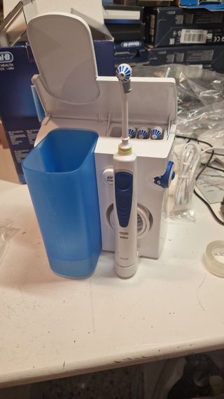 Irrigador bucal ORAL B