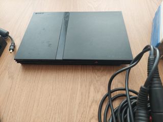 Play Station 2 con 1 mando y juegos
