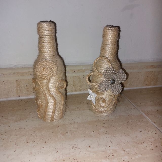 2 botellas minis con cuerda