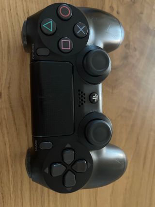 playstation 4 y cargador 