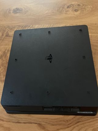 playstation 4 y cargador 