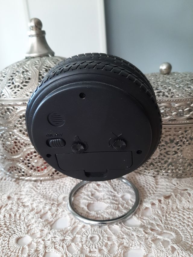 Reloj despertador rueda