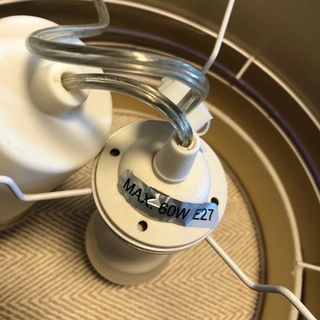 Lámpara morada círculos leroy merlin