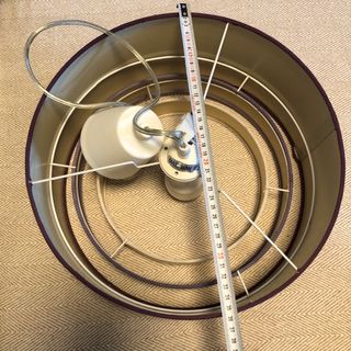 Lámpara morada círculos leroy merlin