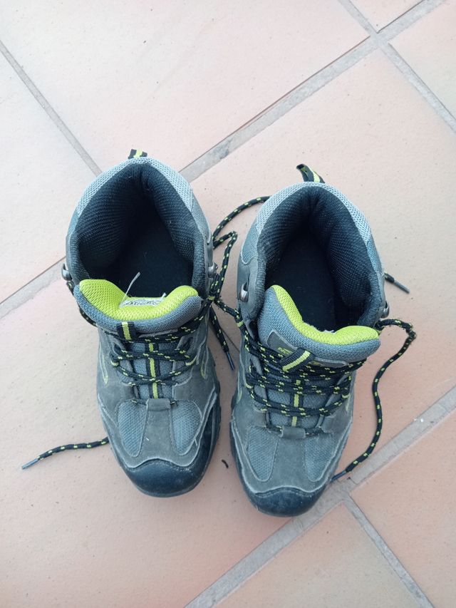 Botas de montaña talla 37