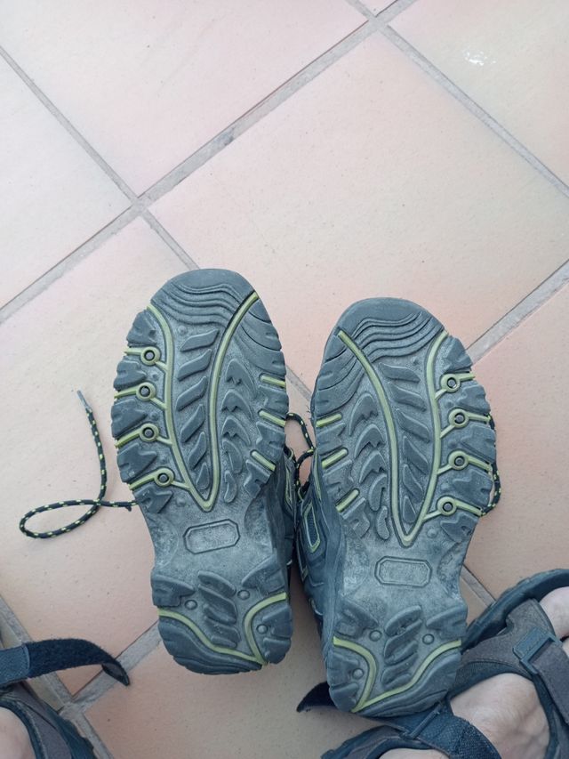 Botas de montaña talla 37