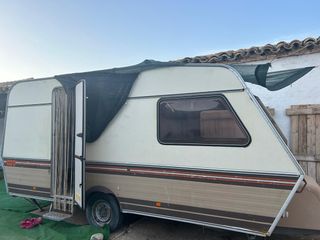 Caravana de 750 kg con documentacion  FRANCESA