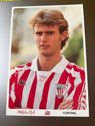 Postal oficial del jugador Cortina del Athletic