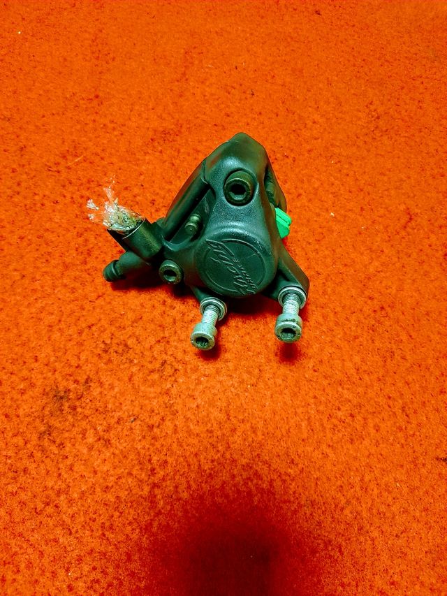 Pinza freno delantero gilera runner