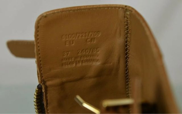 Botín marrón de cuero marca Massimo Dutti T-37