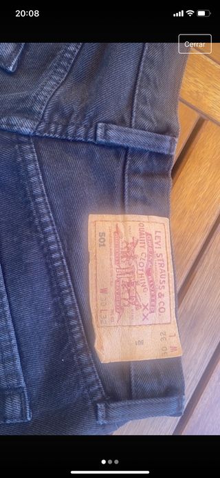 short vaquero negro levis