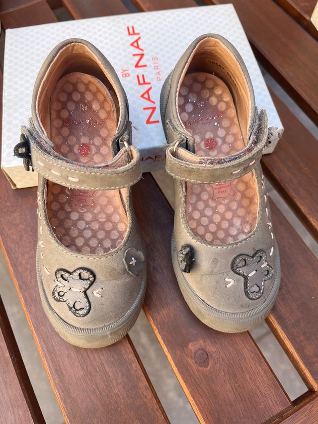 Zapatos Naf Naf. Piel. 26