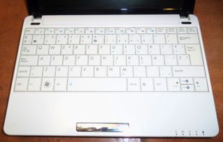 ASUS EEE PC 1005HA fallo zona inferior de pantalla