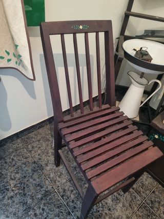 Cama cuna y silla antiguos restaurados